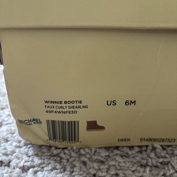 Michael Kors Winnie Bootie Tan Faux Curly Shearing Boot $175 New In Box Size 6 - Picture 2 of 6